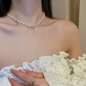 Collier de perles baroques d'eau douce, nouveau collier de clavicule carré, bijoux élégants, collier de perles d'eau douce - Product Image 1