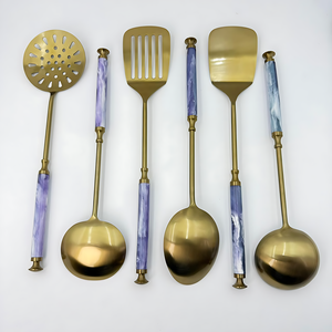 Juego de Utensilios de Cocina de Acero Inoxidable de 6 Piezas con Acabado Cobre, Apto para Lavavajillas y Microondas, Fácil de Limpiar, Construcción de Alta Calidad - Product Image 3