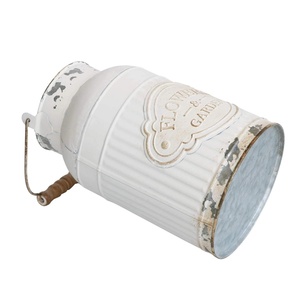 Seau à fleurs en métal blanc de style antique, décoratif, côtelé, type bidon à lait, pot de fleurs shabby chic, vase galvanisé pour la maison et le jardin - Product Image 2
