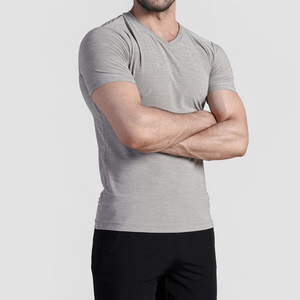 Camisetas de Manga Corta para Hombre al por Mayor con Logotipo Personalizado, Camisetas Ajustadas a la Moda, Transpirables, Ecológicas, Cómodas y Ligeras - Product Image 2