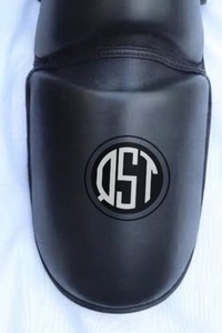 Espinilleras de Boxeo QST de Cuero PU con Cierre de Velcro, Protección Ligera para Adultos, para Entrenamiento de Boxeo - Product Image 4
