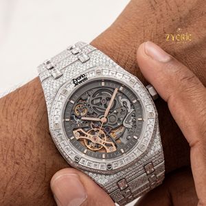 Montre unisexe de luxe squelette à quartz avec diamants Moissanite VVS, entièrement sertie, en acier inoxydable 20 mm, mouvement ETA, style Hip Hop - Product Image 3