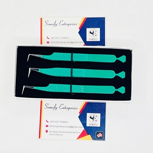 Pinces à épiler professionnelles à 90 degrés sur le thème de Noël, couleur verte, pointe pointue, style volume, acier inoxydable durable - Product Image 4