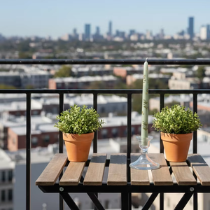 Velas Cónicas Pintadas a Mano en Verde Salvia con Detalles en Dorado - Diseño Floral Elegante con Hojas, para Navidad, Pascua, Fiestas, Bodas de Lujo - Product Image 2