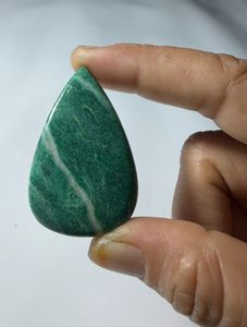 Pierre précieuse naturelle en jade vert, taille poire, à changement de couleur, 29x25x5mm, 34 carats, pour la fabrication de bijoux - Product Image 2