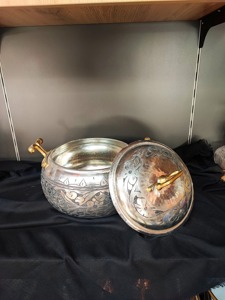 Casserole ronde en métal avec couvercle, design chinois traditionnel, poignées en alliage de zinc, extérieur poli, ustensile de cuisson durable - Product Image 5