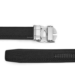 Elegante cinturón de cuero en relieve para hombre, accesorio de cintura llamativo de acabado suave lujoso contemporáneo, costura definida duradera - Product Image 5