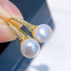 Pendientes de Perlas de Agua Dulce con Forma de Gota de Luz Intensa de 7-8 mm, Hebilla de Oreja Clásica con Múltiples Cuentas Templadas, Simples y Elegantes - Product Image 1