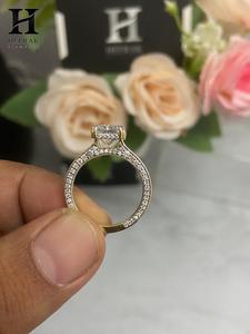 Bague de fiançailles solitaire en diamant de laboratoire taille radiant certifié IGI, vente en gros - Product Image 5