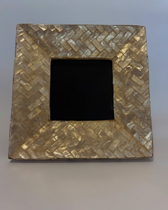 Cadre photo en résine de luxe haut de gamme avec un design artisanal sophistiqué pour la décoration intérieure - Product Image 2