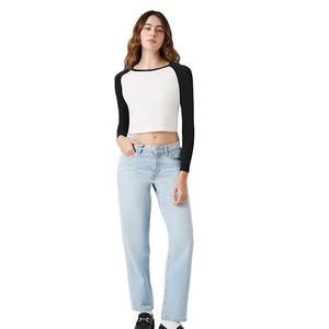 เสื้อเชิ้ตแขนยาวผู้หญิงทรงเข้ารูป ดีไซน์ครอปสั้น น้ำหนักเบา ผ้าคุณภาพดี แขนทรงเรกแลน ขายดีประจำปี 2026 - Product Image 2