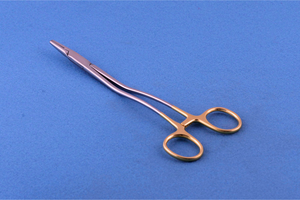 Portaagujas Bozemann 20-26cm de Acero Inoxidable MayoMed TC, Portaagujas de Inserción, Instrumentos Quirúrgicos con Certificación CE - Product Image 4