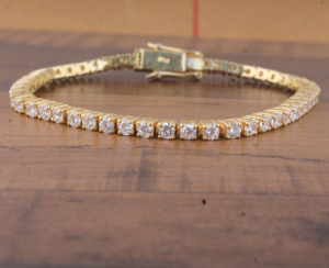 Pulsera de tenis minimalista SHREE JAIPUR SILVER SJSM-2840 al por mayor, de plata de ley 925, hecha a mano, con corte cúbico ovalado, 25 GRM - Product Image 1