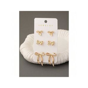 Set di Gioielli da Donna alla Moda, 3 Paia di Orecchini a Perno con Fiocco Dorato, Eleganti Accessori a Forma di Fiocco - Product Image 2