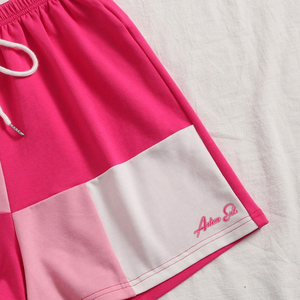 Ensemble de vêtements de sport pour femmes grandes tailles, personnalisable en gros, avec débardeur à séchage rapide, short de sport respirant effet push-up et logo frontal - Product Image 4