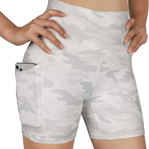 Shorts de yoga personnalisés pour femmes, OEM, en tissu polyester et élasthanne, durables, taille haute, pour fitness et entraînement, fabricant et fournisseur - Product Image 1