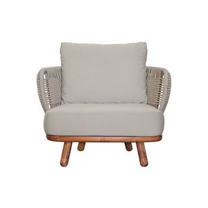 Chaise en teck massif artisanale avec tressage en rotin naturel – Sièges élégants et modernes pour villas, cafés et projets hôteliers - Product Image 1