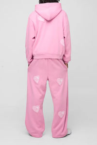 Survêtements de fabrication en gros, coupe oversize et carrée, zippés, avec jambes extrêmement larges et appliques en forme de cœurs - Product Image 2