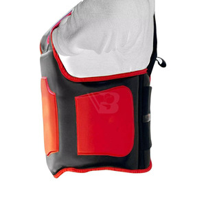 Protection de poitrine en cuir respirant de haute qualité pour le kickboxing, la boxe, le MMA et les arts martiaux - Product Image 5