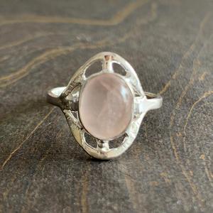 Designer Rose <b>Quartz</b> <b>Ring</b> 2.8 Grams Elegant Timepiece Accessory - Product Image 1