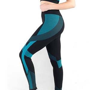 Leggings de yoga pour femmes en tissu léger et performant, couleur unie, longueur cheville, doux et lisses - Product Image 4