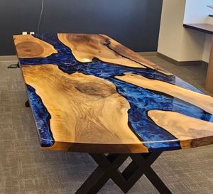 Mesa de Comedor Moderna Hecha a Mano con Tablero de Fresno Duradero y Resina Epoxi Azul, Base Trapezoidal para Uso en Hoteles y Almacenes - Product Image 3