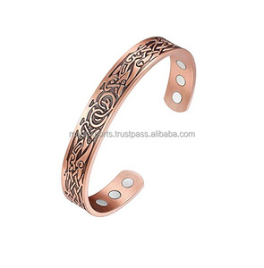 Bracelet en cuivre fabriqué à la main Bracelet magnétique menottes avec un design artistique époustouflant pour tous les âges - Product Image 6