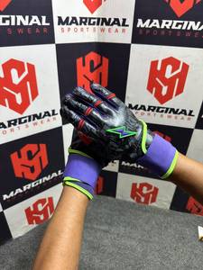 Guantes de Bateo de Cuero MARGINAL Rojos, Negros, Morados y Verdes con Acolchado y Cierre de Gancho y Bucle, Unisex para Adultos, para Entrenamiento - Product Image 4