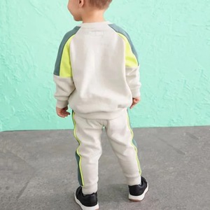 Ensemble de survêtement pour garçons avec blocs de couleur, sweat-shirt à col rond et manches longues, pantalon à cordon de serrage, vêtements décontractés d'hiver, 100% coton - Product Image 5