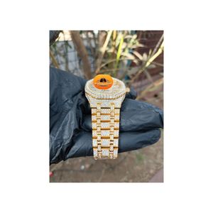 Montre Homme de Luxe Personnalisée à Quartz, Boîtier Carré Style Vintage, Test Diamant Approuvé, Moissanite VVS1, Acier Inoxydable, Étanche - Product Image 3