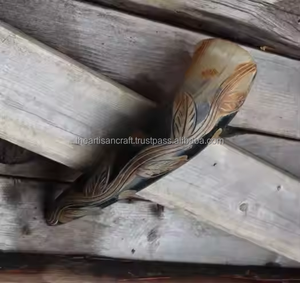 Cornes à boire artisanales avec support en cuir pour cérémonies traditionnelles rassemblements vikings et utilisation portable par Artisan Craft - Product Image 3