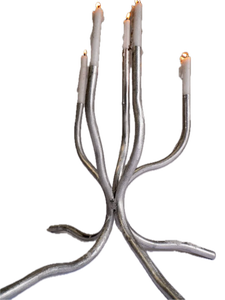 Candélabre en aluminium fait main à 5 bras en forme de branche d'arbre, porte-bougie conique argenté, centre de table de Noël écologique pour la maison - Product Image 2