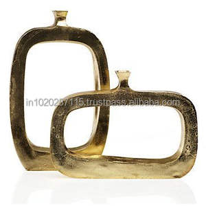 Jarrón de metal para una decoración del hogar elegante que realza perfectamente los espacios interiores modernos con un atractivo artístico único. - Product Image 5