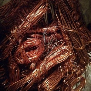 Fil de cuivre rouge en vrac 99,99 % de pureté élevée pour le recyclage et la transformation industrielle des métaux - Product Image 3