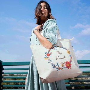 Sac fourre-tout pliable en toile de coton écologique pour femme, design indien de luxe, réutilisable pour les courses, personnalisable, élégant et pratique au quotidien - Product Image 2