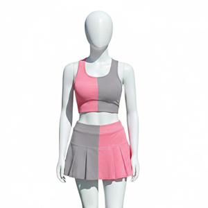 Conjunto deportivo informal de 2 piezas para mujer de alta calidad, conjunto de chándal con capucha y cremallera con bordado de números en terciopelo y pantalones cortos. - Product Image 3