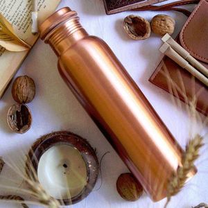 Leakproof <b>Copper</b> <b>Drinking</b> <b>Bottle</b> 1 Liter Ayurvedic Health Benefits Eco Friendly Reusable OEM Bulk Supplier India - Product Image 3