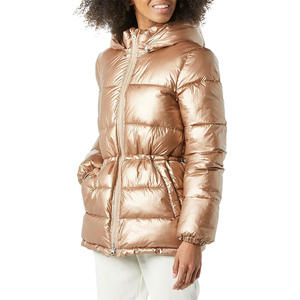 Veste matelassée pour femme avec boutons sur le devant, manteau d'hiver chaud avec rembourrage doux et coupe confortable pour les journées froides décontractées - Product Image 1