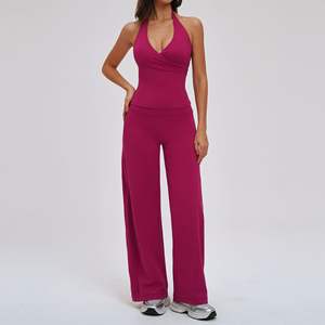 Ensemble de yoga personnalisé pour femme – Débardeur sans manches, dos nu, leggings évasés taille haute, respirant et séchage rapide – Tenue de sport et yoga - Product Image 3