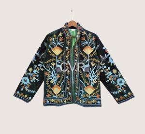 Abrigo de terciopelo bordado floral para mujer de talla grande, estilo bohemio, cuello vuelto, manga larga, ropa de abrigo para otoño - Product Image 2