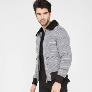 Chaqueta de Plumón Acolchada Impermeable de Invierno Casual Personalizada al por Mayor OEM 2026, Chaquetas Cálidas para Hombre - Product Image 3