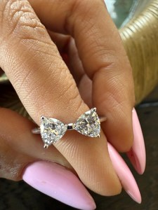 Anillo de Moissanita de 1 Quilate con Corte Trillón, Dos Piedras en Forma de Lazo, Chapado en Rodio, Plata 925 Original, Regalo de Cumpleaños para Amiga - Product Image 3