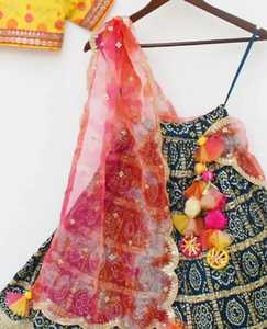 Readymade niños niñas lehenga choli ropa de fiesta boda niñas indias vestido de diseñador tela de seda cosida completa niños Lehenga Choli - Product Image 2