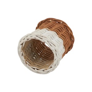 Anneaux de serviette en rotin bicolore, adaptés à la mise en place de services de traiteur et à l'agencement des tables de banquet, fabriqués à la main en Inde - Product Image 4