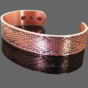 กำไลข้อมือทองแดงแม่เหล็กแบบใหม่ พร้อมลายสลัก งานแฮนด์เมด ของใหม่จากผู้ขาย - ออกแบบได้ตามต้องการ - Product Image 1