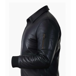 เสื้อโค้ทมอเตอร์ไซค์ลำลองสำหรับผู้ชายรุ่นใหม่ปี 2026 KJ คุณภาพสูง ผลิตจากหนัง PU แต่งสไตล์วินเทจ พร้อมซิปกันน้ำ กันลม เหมาะสำหรับฤดูหนาว คอตั้ง - Product Image 3