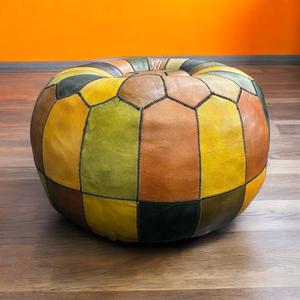 ม้านั่งหนังทำมือและเก้าอี้ออกกำลังกายพร้อมโครงไม้เนื้อแข็ง สำหรับใช้ในห้องรับรอง ห้องนอน และห้องรับประทานอาหาร ราคาขายส่งจากอินเดีย - Product Image 4