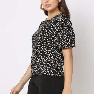 T-shirts de sublimation pour femmes à prix raisonnable, très demandés, faible MOQ, nouvelle version tendance, meilleur t-shirt de sublimation pour femmes - Product Image 3