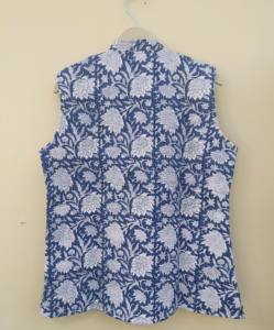 Chaqueta Acolchada Hecha a Mano 100% Algodón Puro con Estampado Floral, Estilo Boho, Estampado en Bloques, Vintage, Sin Mangas, con Botones, Resistente al Viento - Product Image 5