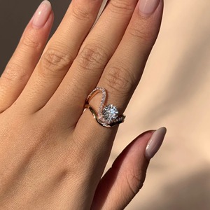 Anillo de compromiso de oro macizo de 14k con diamante de talla brillante redonda, halo y banda pavé, certificado IGI, moderno. - Product Image 4